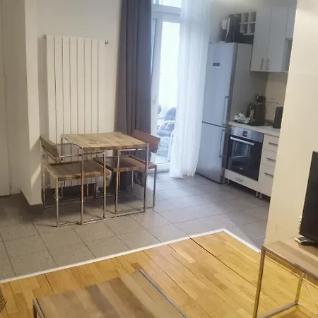 Toplica アパート ベオグラード