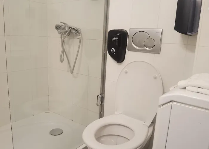 Toplica アパート *